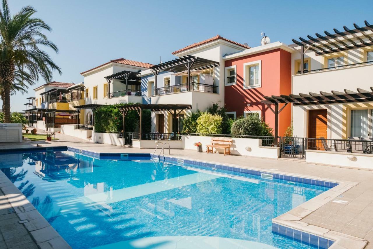 Aphrodite Gardens No.9 Luxury Apt Πάφος Εξωτερικό φωτογραφία